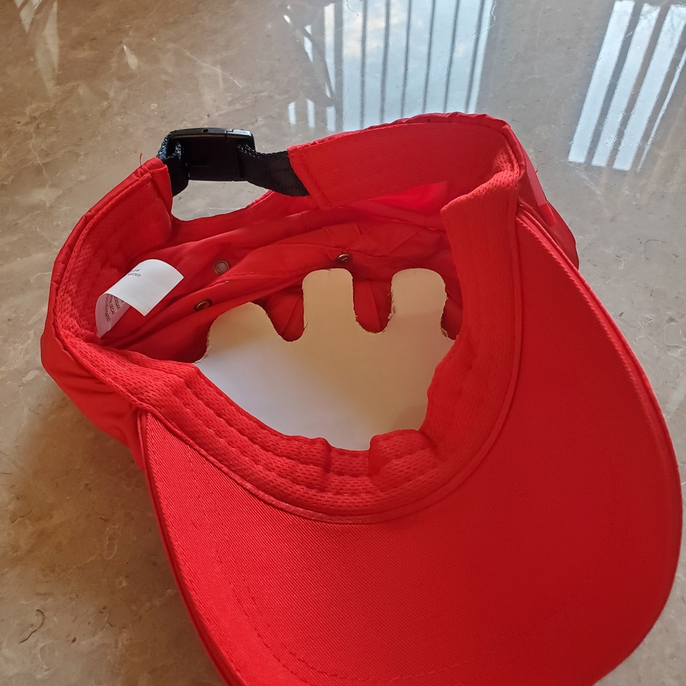 Hunter Red Cap - Picture 3 of 4